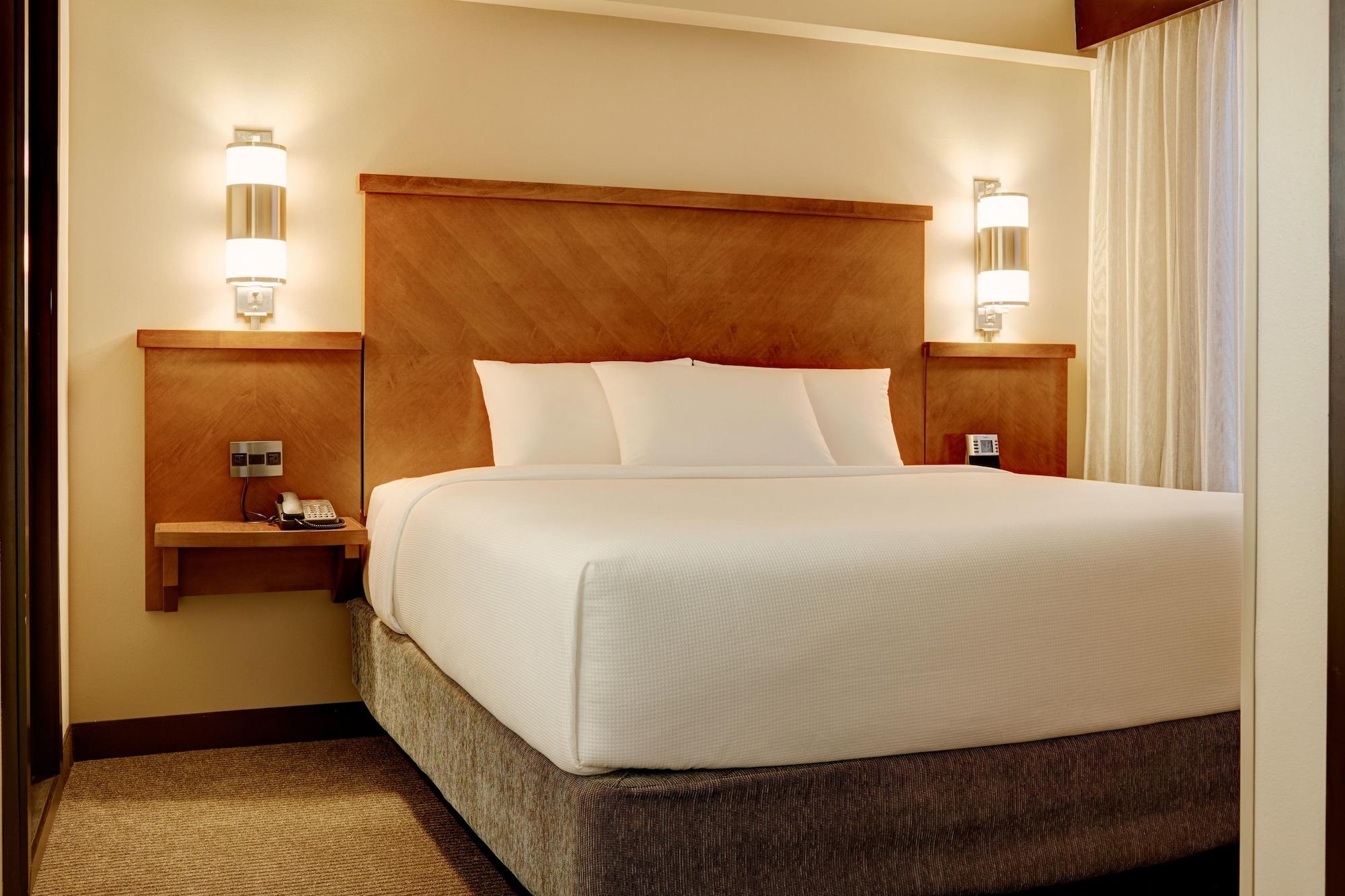 Hyatt Place Dallas/North Arlington/Grand Prairie ภายนอก รูปภาพ