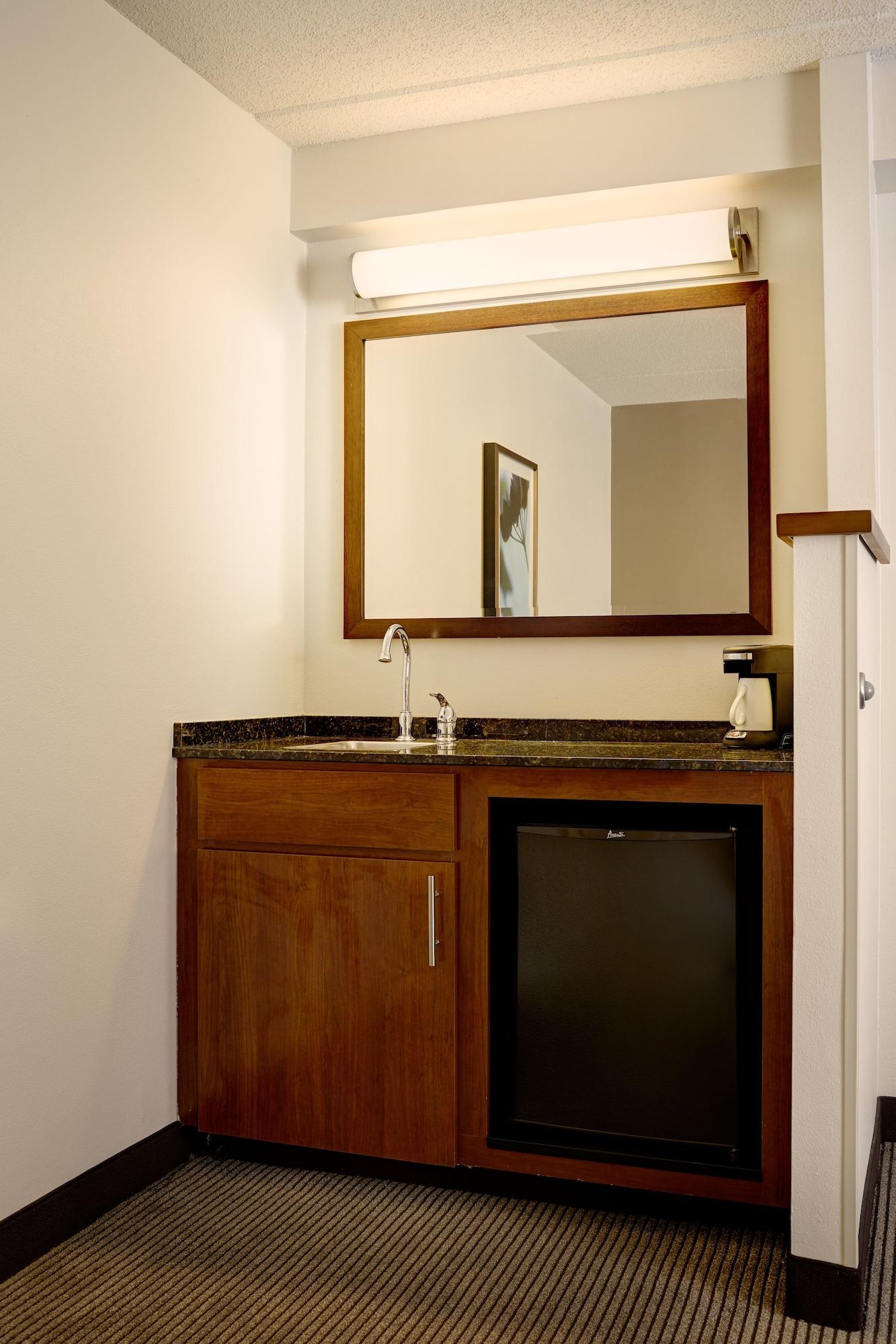 Hyatt Place Dallas/North Arlington/Grand Prairie ภายนอก รูปภาพ