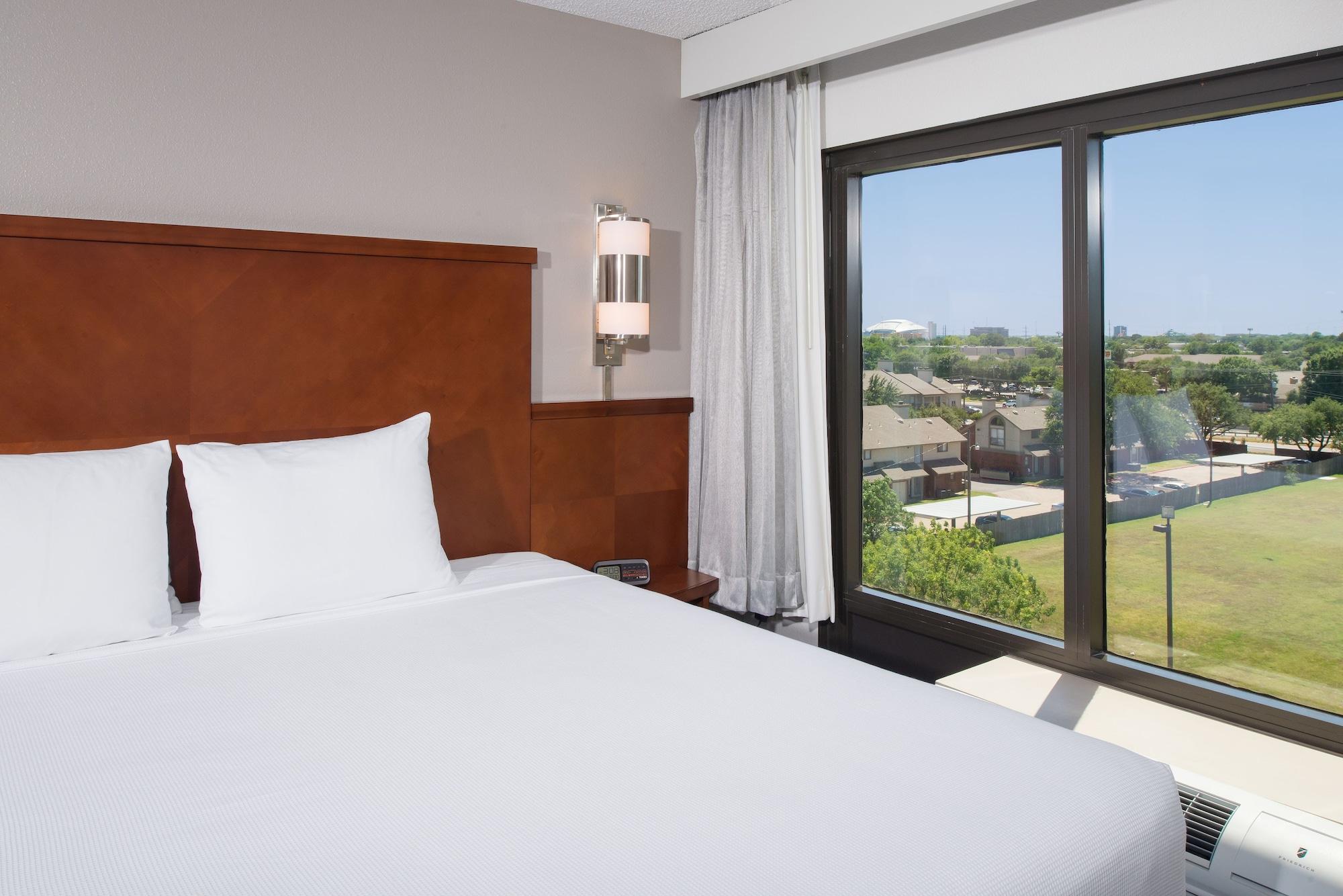 Hyatt Place Dallas/North Arlington/Grand Prairie ภายนอก รูปภาพ