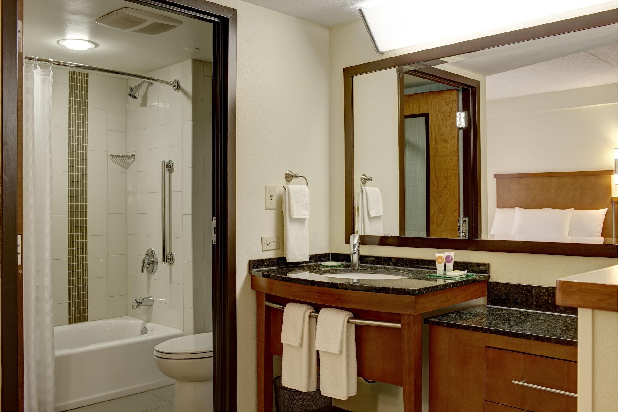 Hyatt Place Dallas/North Arlington/Grand Prairie ภายนอก รูปภาพ
