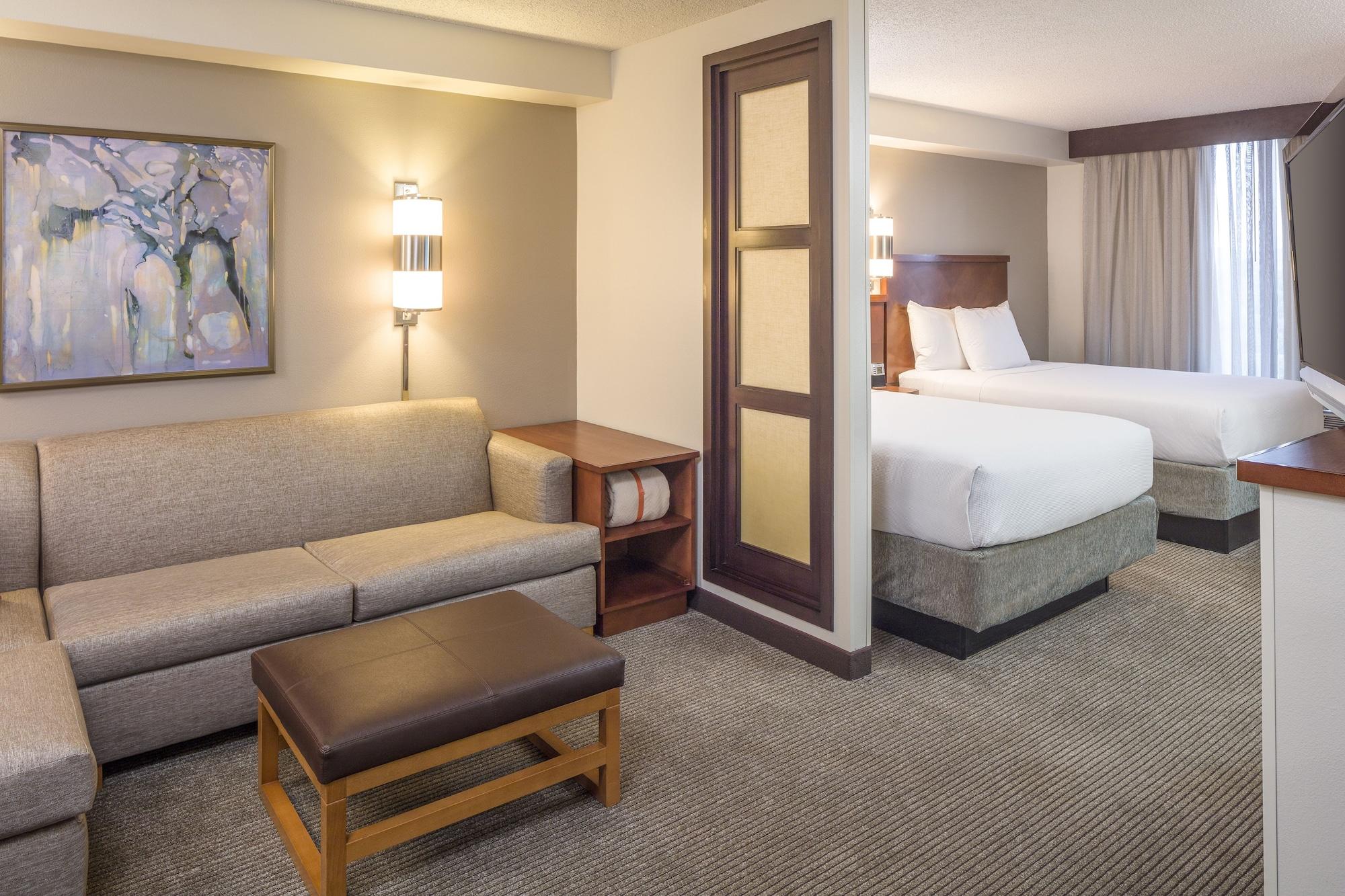 Hyatt Place Dallas/North Arlington/Grand Prairie ภายนอก รูปภาพ