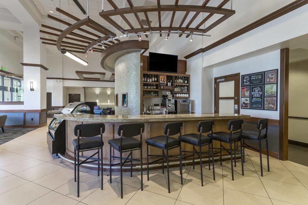 Hyatt Place Dallas/North Arlington/Grand Prairie ภายนอก รูปภาพ